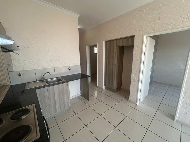 Stunning 2 Bedroom Apartment To Let in Paulshof – Secure & Modern Living! - Photo 7