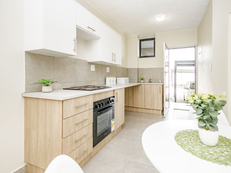 Modern Building – 2 Bedroom 1 Bathroom Apartment - Photo 10