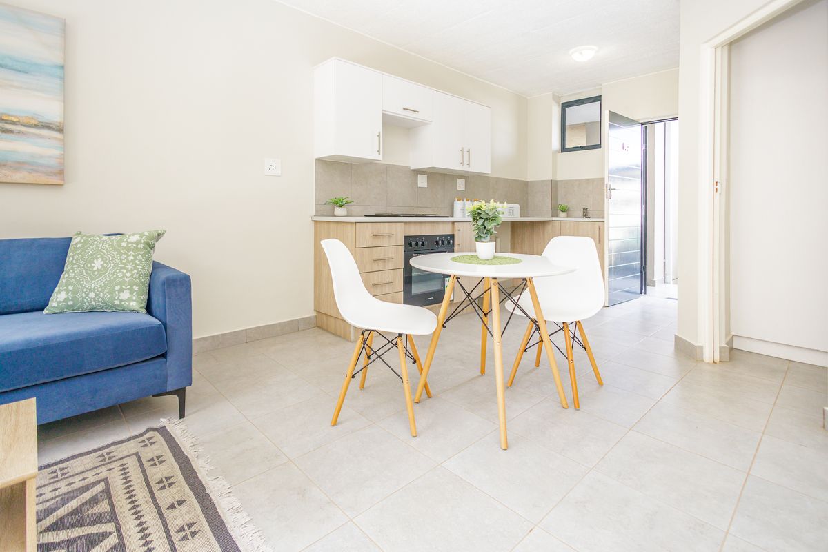 Modern Building – 2 Bedroom 1 Bathroom Apartment - Photo 3