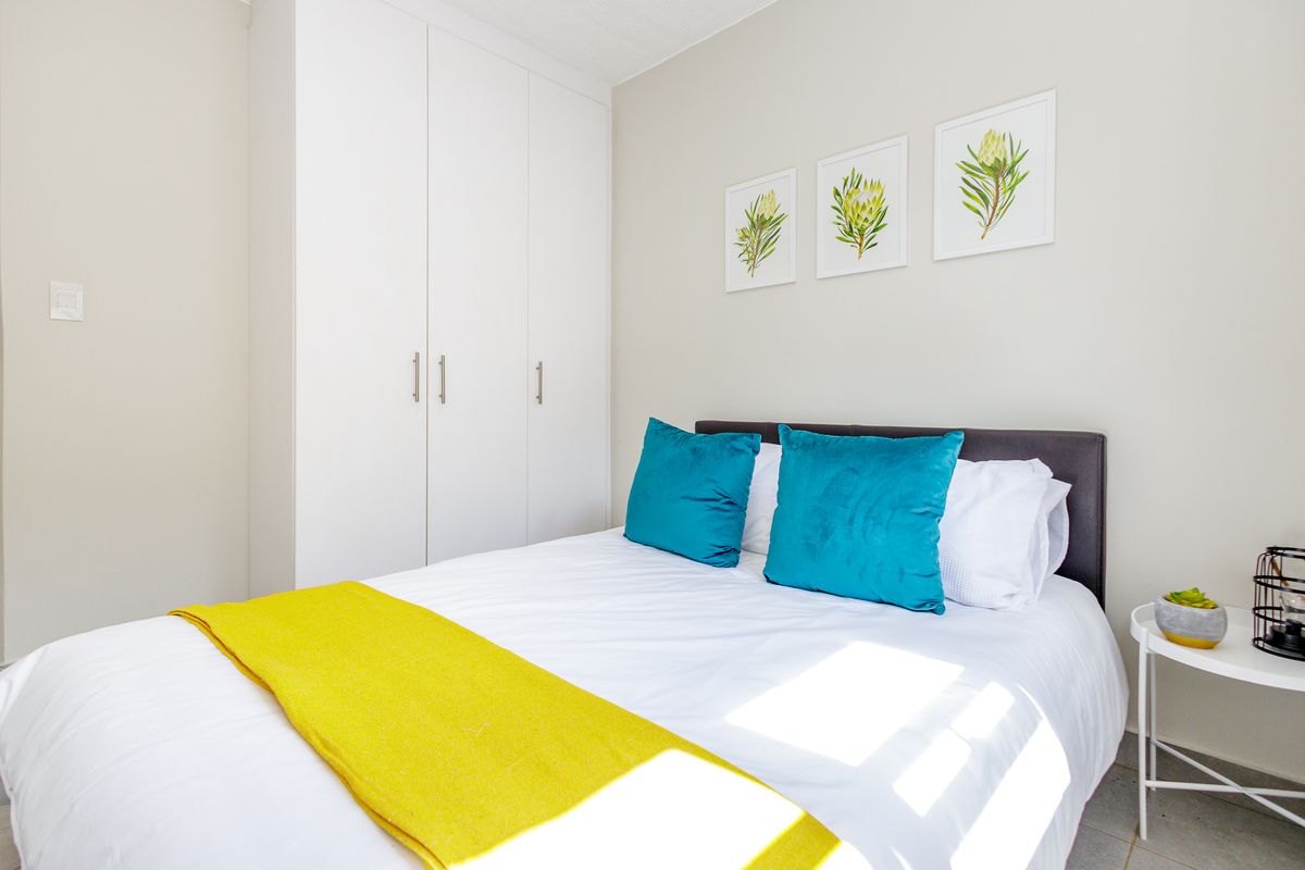 Modern Building – 2 Bedroom 1 Bathroom Apartment - Photo 5