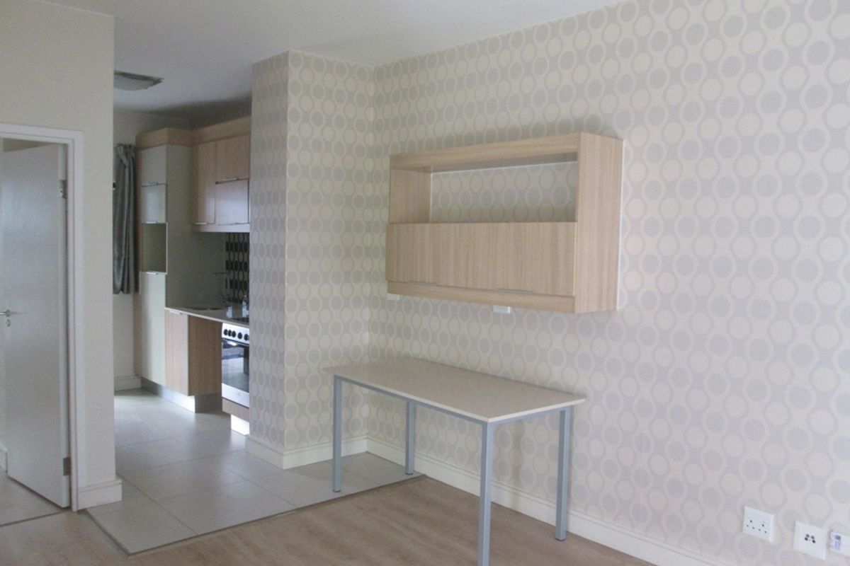 Modern Ground Floor 1-Bed at Rivonia - Photo 4