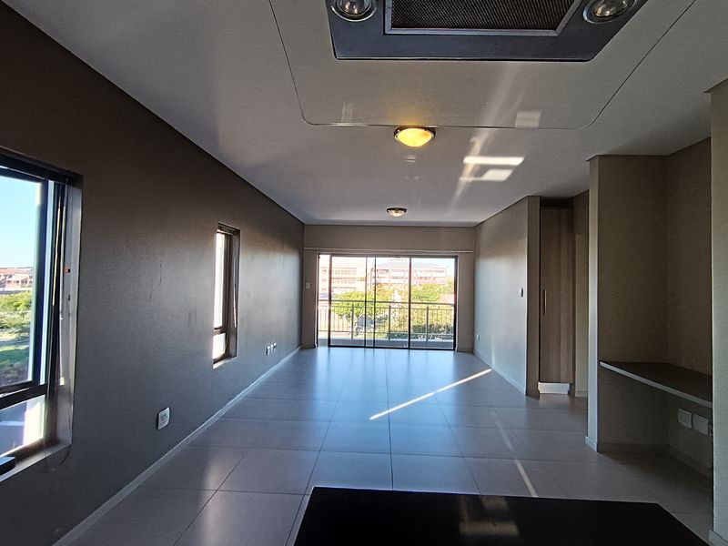 2 bedrooms 1 bathroom apartment available to rent - Photo 2