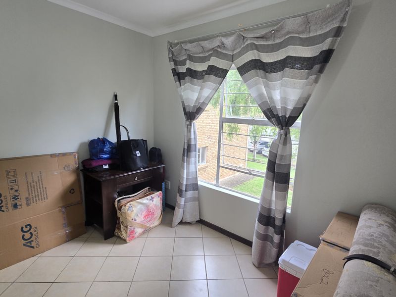 2 Bedroom Apartment to Rent in Honeydew - Photo 7