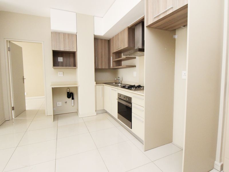 Stunning, pet friendly, 2-bedrooms, 2 bathrooms with back-up power & water. - Photo 9