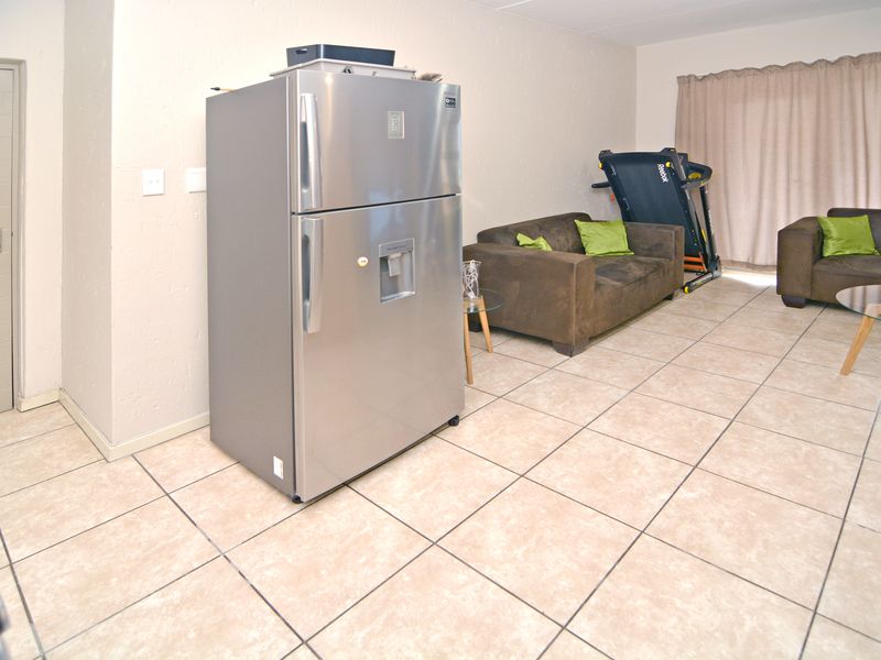 2 bed 1 bath ground floor apartment in Lone Hill - Photo 9