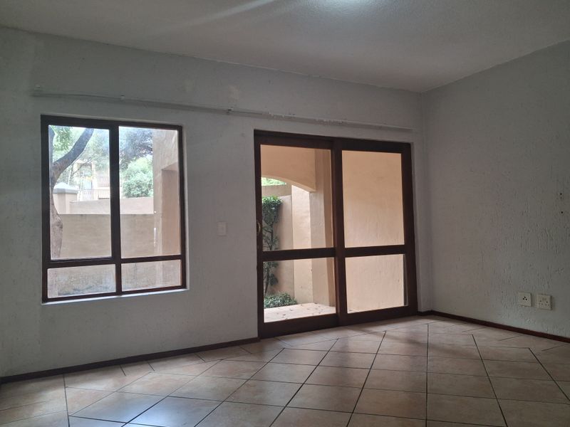 1 Bedroom Apartment 1 Bathrooms / Apartment to Rent in Lonehill. Available Immedialtely - Photo 6