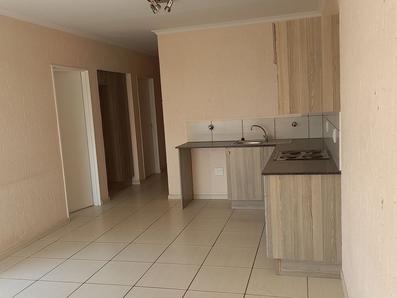 2 Bed 1 Bath top floor unit in Greenwich Village - Photo 5