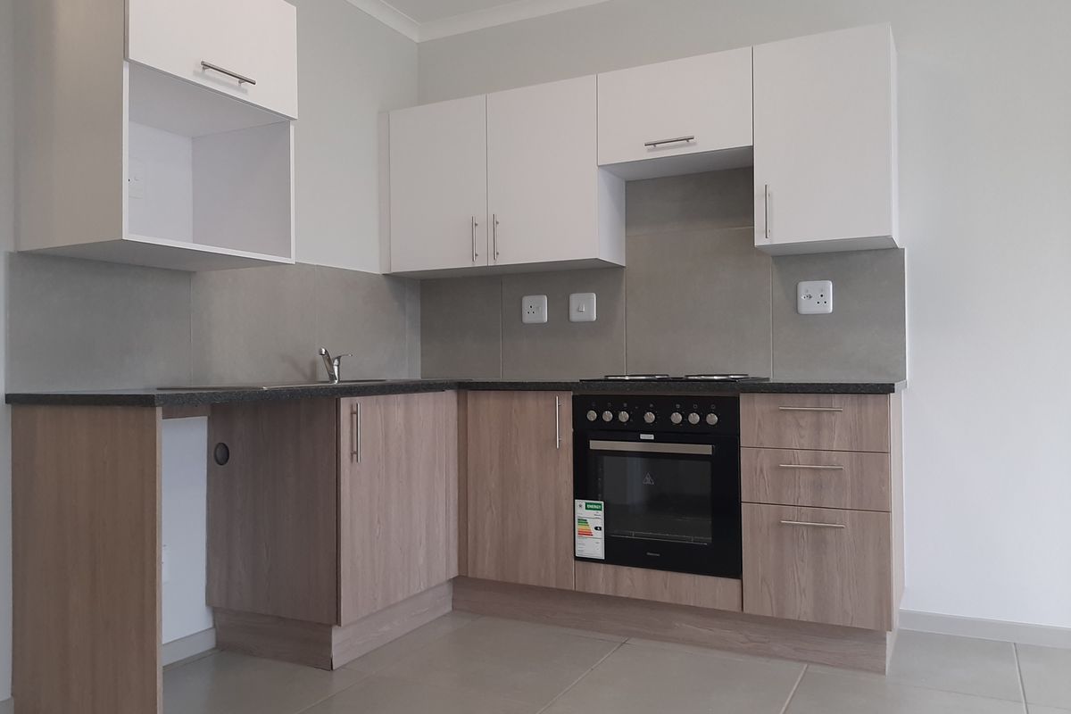 2 Bed 1 Bath 1st Floor Apartment in Brooke Manor - Photo 5