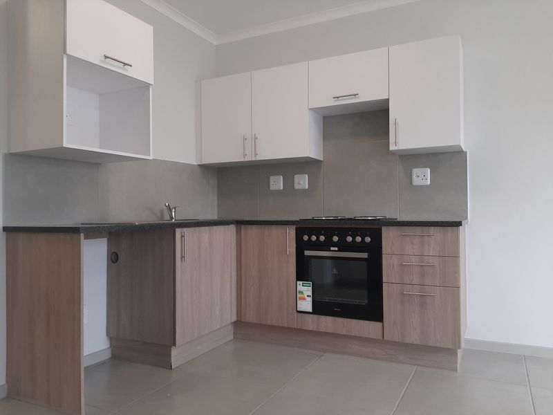 2 Bed 1 Bath 1st Floor Apartment in Brooke Manor - Photo 5