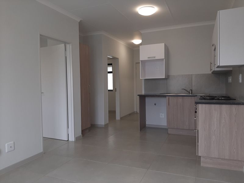 2 Bed 1 Bath 1st Floor Apartment in Brooke Manor - Photo 7