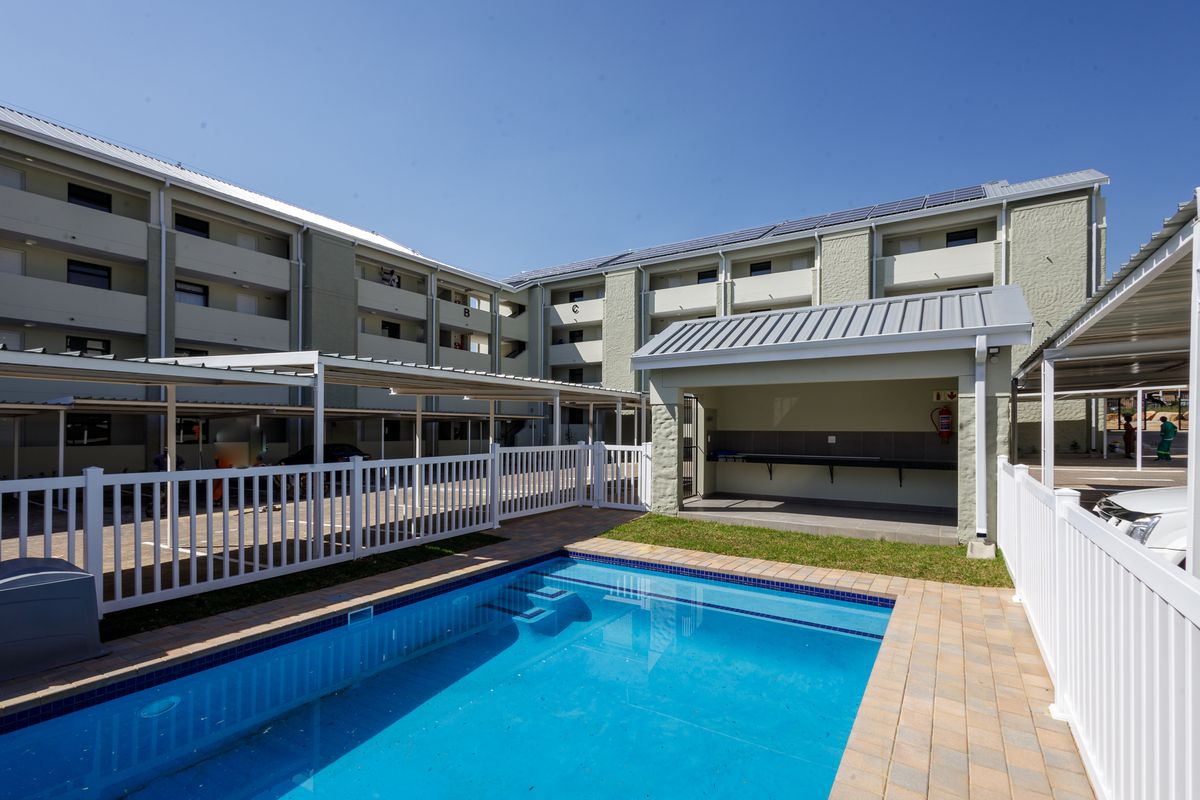 2 Bed 1 Bath 1st Floor Apartment in Brooke Manor - Photo 2