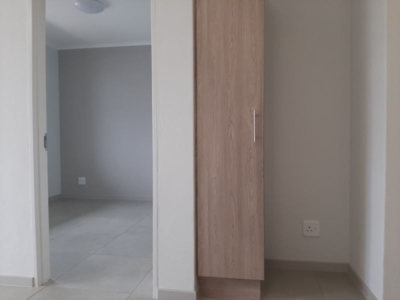 2 Bed 1 Bath 1st Floor Apartment in Brooke Manor - Photo 9