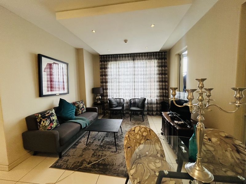 Stunning 2 Bedrooms, 2 Bathrooms Apartment, pet friendly with a private patio & 100% BACK-UP Service - Photo 2