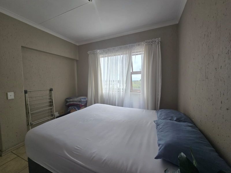 Modern 1-Bedroom Top Floor Unit to Rent in Nottinghill, Ferndale - Photo 6