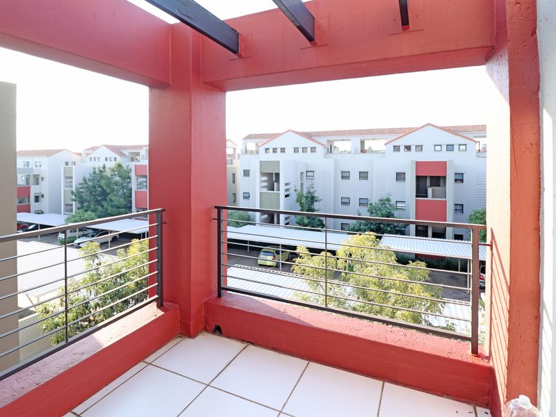 Elegant Loft Living with Contemporary Finishes in Craigavon - Photo 10
