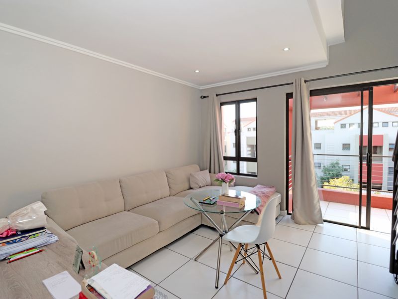 Elegant Loft Living with Contemporary Finishes in Craigavon - Photo 7