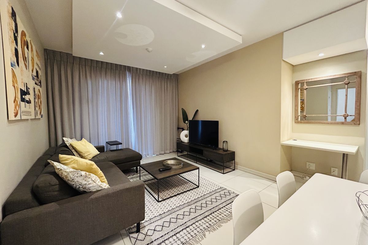 Gorgeous, Furnished, 2 Bedrooms, 2.5 Bathrooms, pet friendly with 100% back-up power. - Photo 2