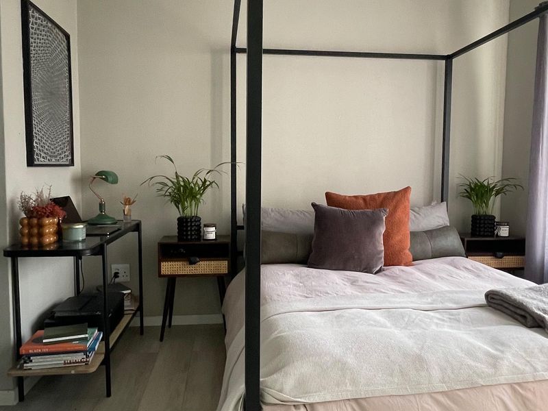 Sophisticated 1 Bed 1 Bath Apartment in Paulshof - Photo 10