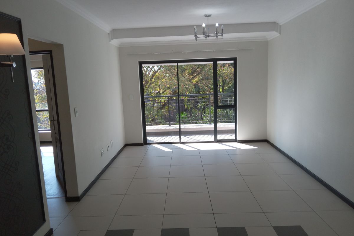 2 bedrooms 2 bathrooms 2nd floor apartment to rent in Cottonwoods Estate - Photo 3