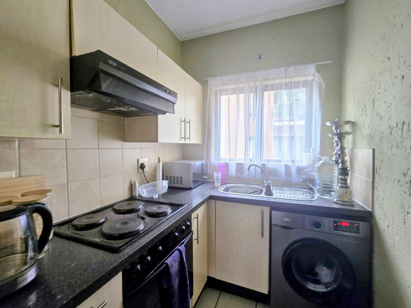 Modern One Bedroom Apartment Available In Ferndale - Photo 5