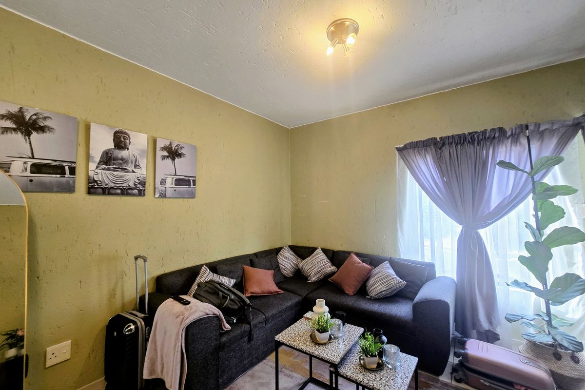 Modern One Bedroom Apartment Available In Ferndale - Photo 4