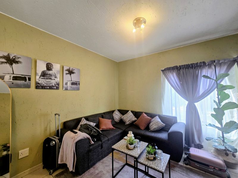 Modern One Bedroom Apartment Available In Ferndale - Photo 4