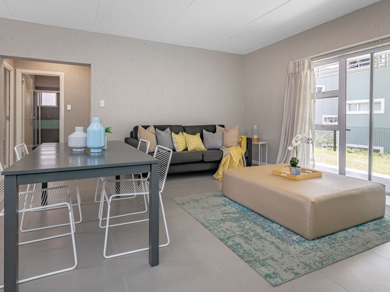 Sophisticated 2 Bed 1 Bath Apartment with a Prestigious Address - Photo 5