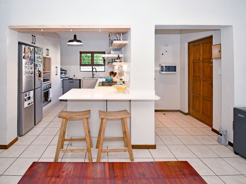 Contemporary 2 Bed, 2 Bath Freestanding Home with spacious Loft - Photo 10