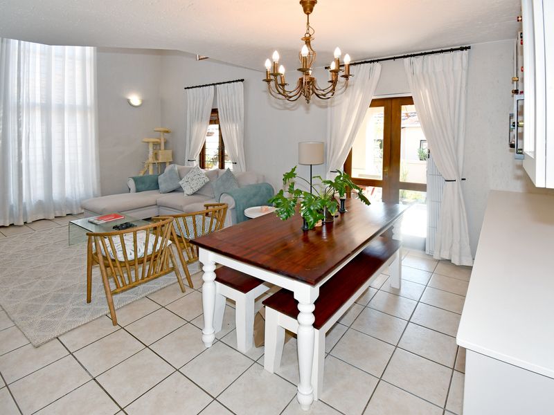 Contemporary 2 Bed, 2 Bath Freestanding Home with spacious Loft - Photo 5