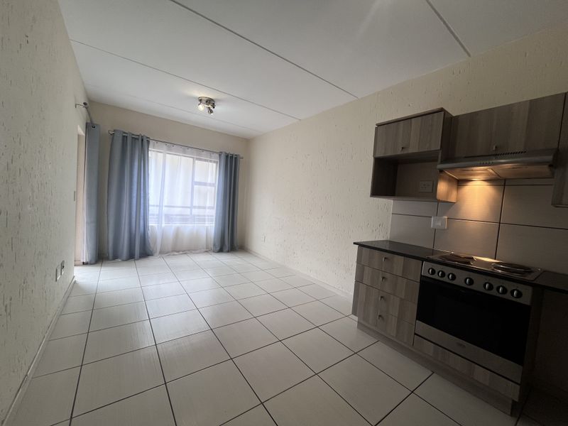 2 Bed 1 Bath ground floor unit in Greenwich Village - Photo 4