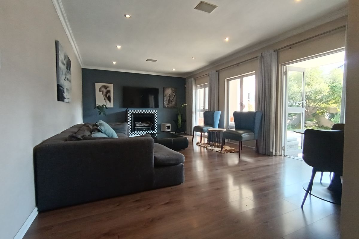 3 bedrooms 2.5 bathrooms Cluster House available to rent - Photo 5