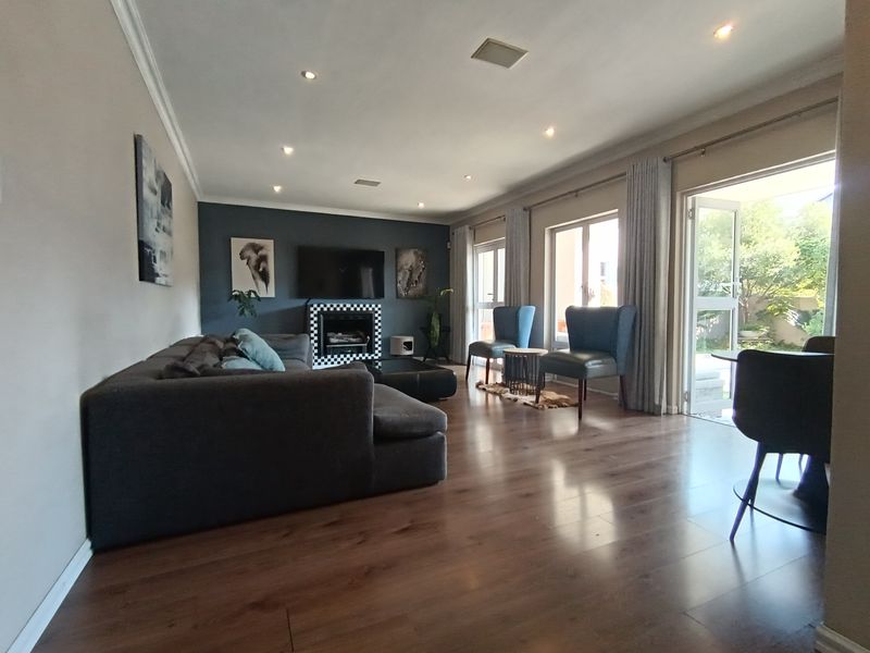 3 bedrooms 2.5 bathrooms Cluster House available to rent - Photo 5