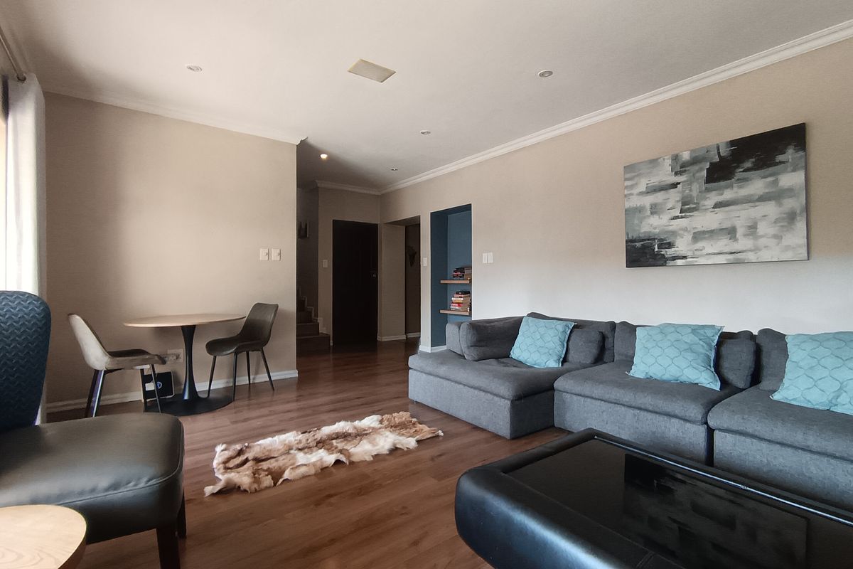 3 bedrooms 2.5 bathrooms Cluster House available to rent - Photo 2