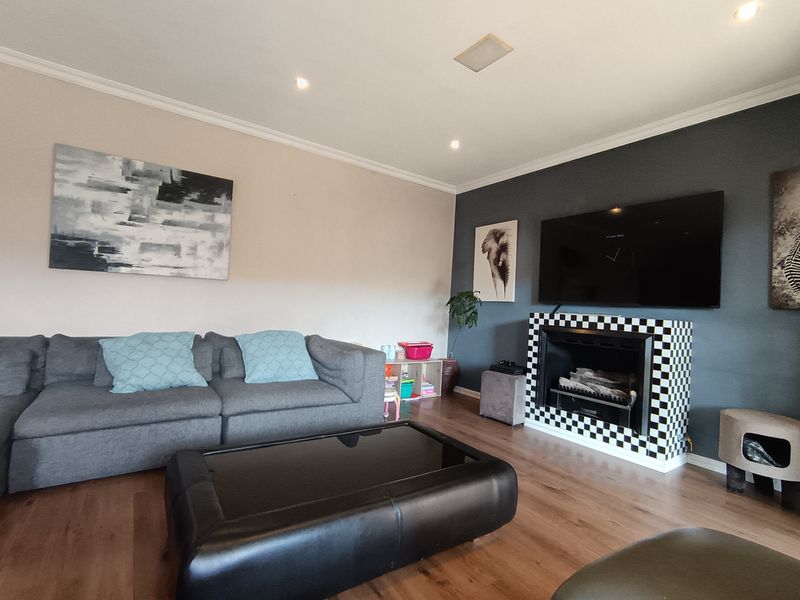 3 bedrooms 2.5 bathrooms Cluster House available to rent - Photo 8