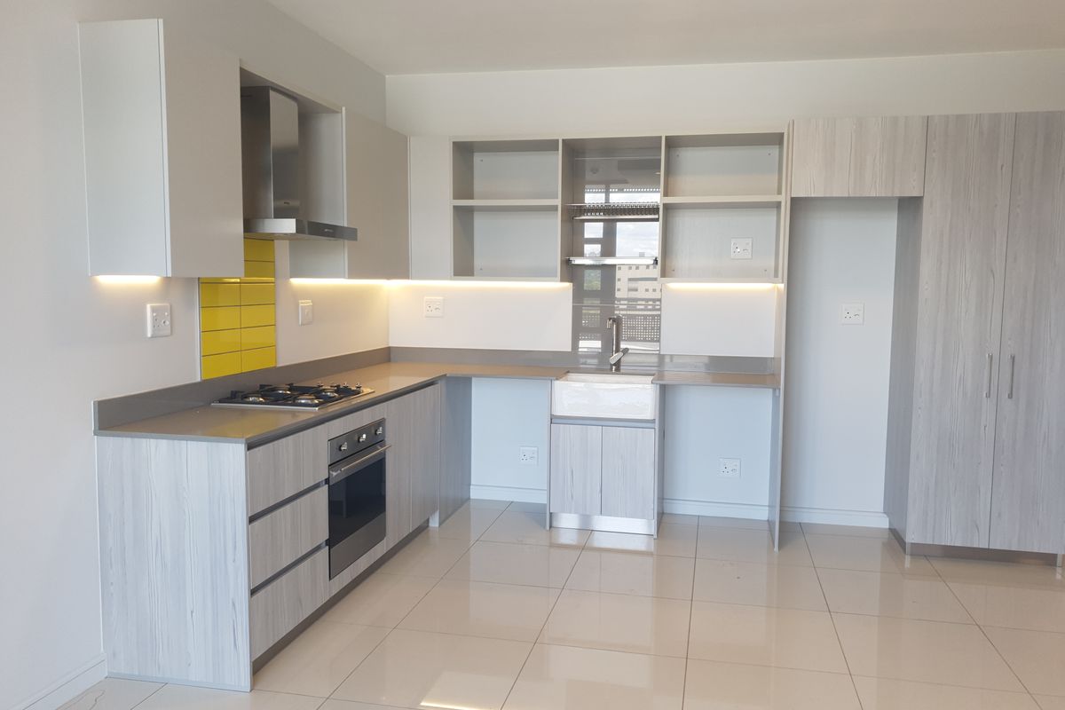 2 Bedroom, 2 Bathroom Apartment in Rosebank - Photo 4
