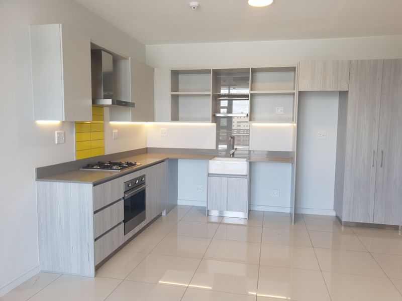 2 Bedroom, 2 Bathroom Apartment in Rosebank - Photo 4
