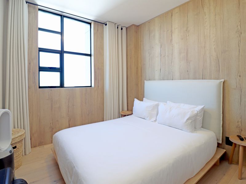 2 Bedroom, 2 Bathroom Apartment in Rosebank - Photo 8