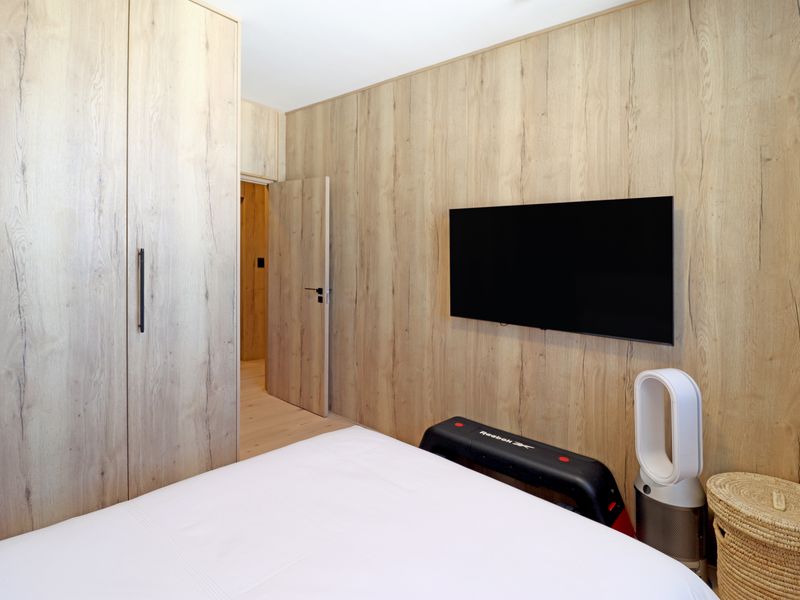 2 Bedroom, 2 Bathroom Apartment in Rosebank - Photo 6