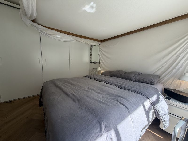 Bespoke Furnished One-Bedroom with Curated Landscape Garden - Photo 10