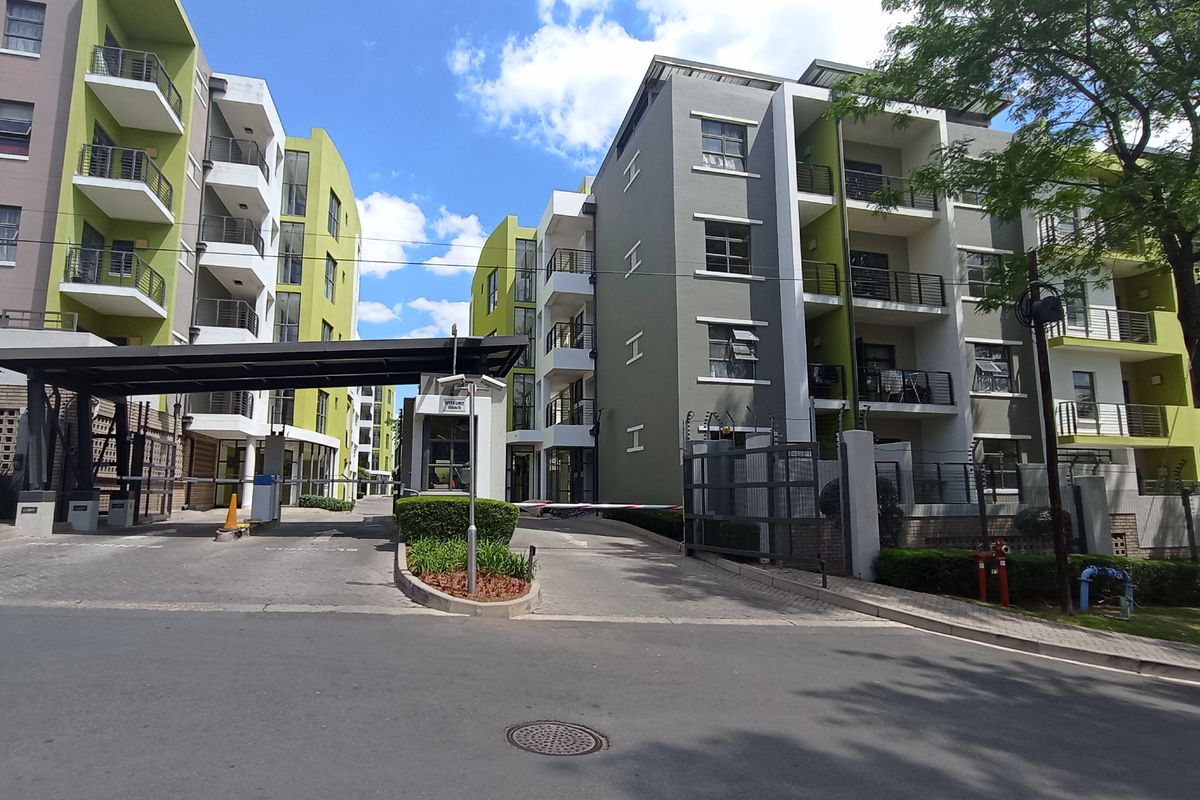2 bedrooms 2 bathrooms apartment available to rent - Photo 3