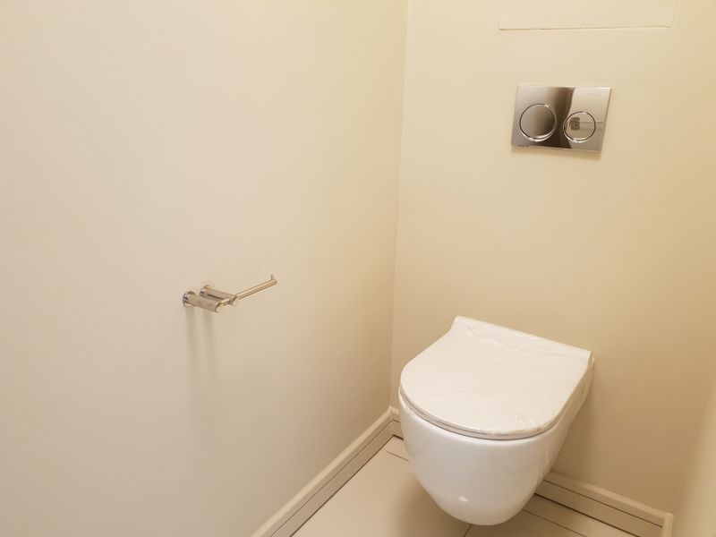 Stylish Luxury Off-The-Grid 2 Bed 2 Bath apartment In The Centre Of Rosebank - Photo 10