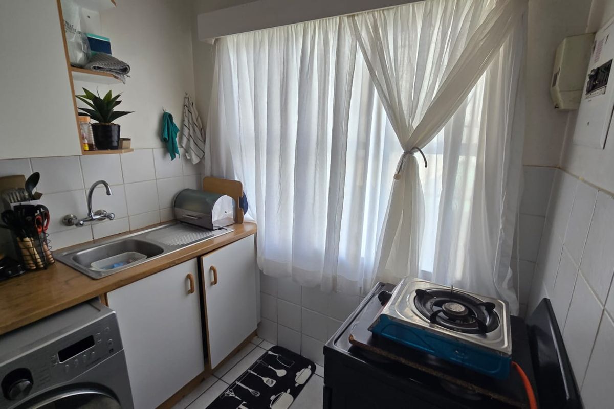 2 Bedroom Apartment For Sale In Randburg - Photo 5