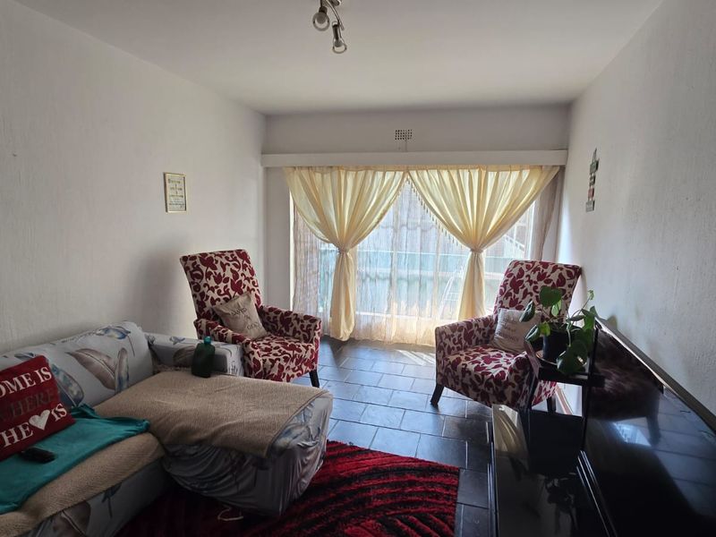 2 Bedroom Apartment For Sale In Randburg - Photo 2