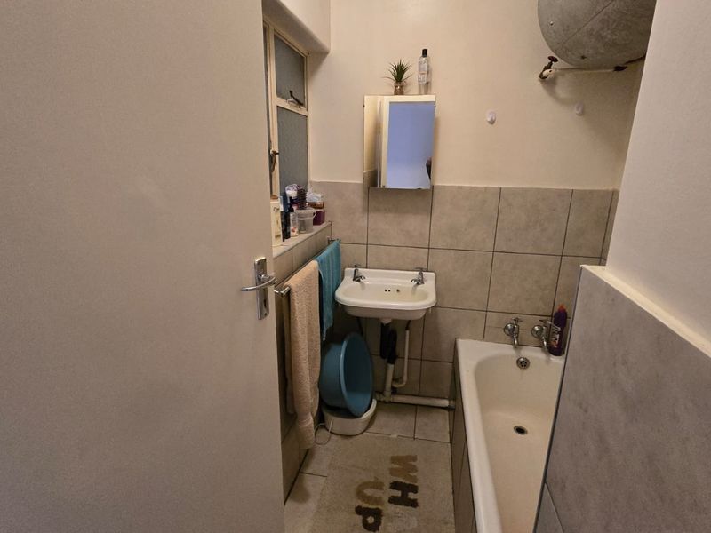 2 Bedroom Apartment For Sale In Randburg - Photo 8