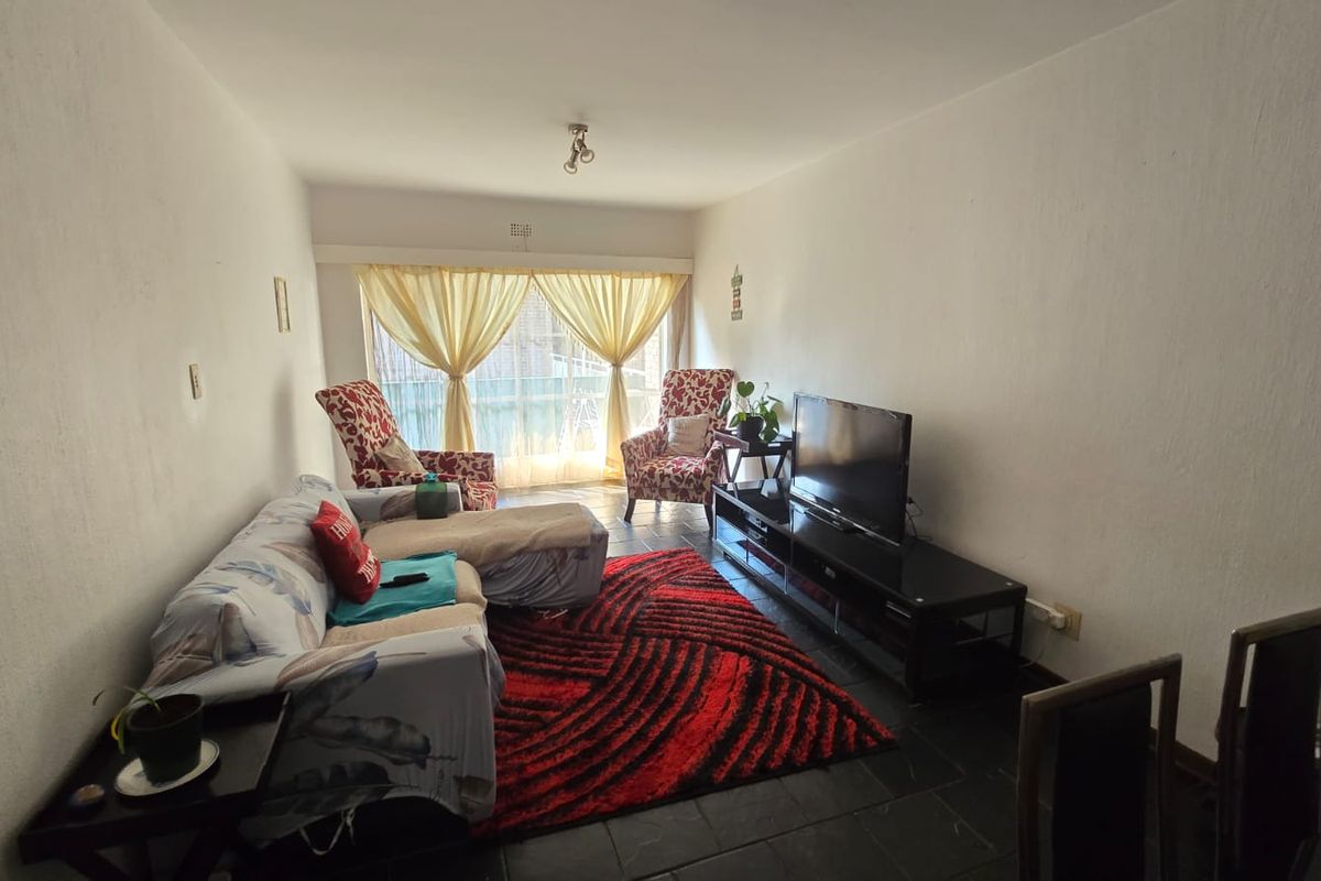 2 Bedroom Apartment For Sale In Randburg - Photo 3