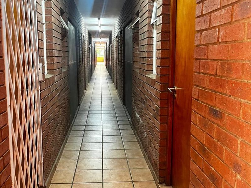 Studio Apartment | Melville Mews, Sunnyside, Johannesburg, Affordable Investment or Ideal First Home - Photo 1