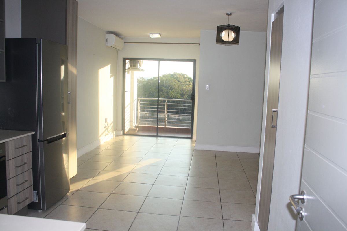 A sunny 1st floor 1 bedroom apartment to rent in Rivonia. - Photo 4