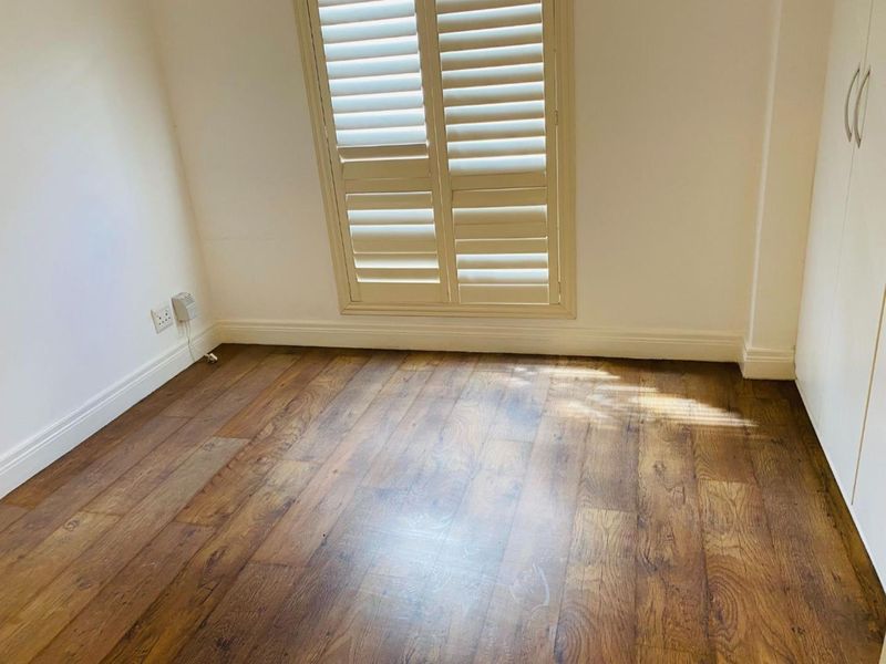 Unique, 2 Bedrooms, 2.5-Bathrooms Duplex Townhouse with a Private Courtyard - Photo 9