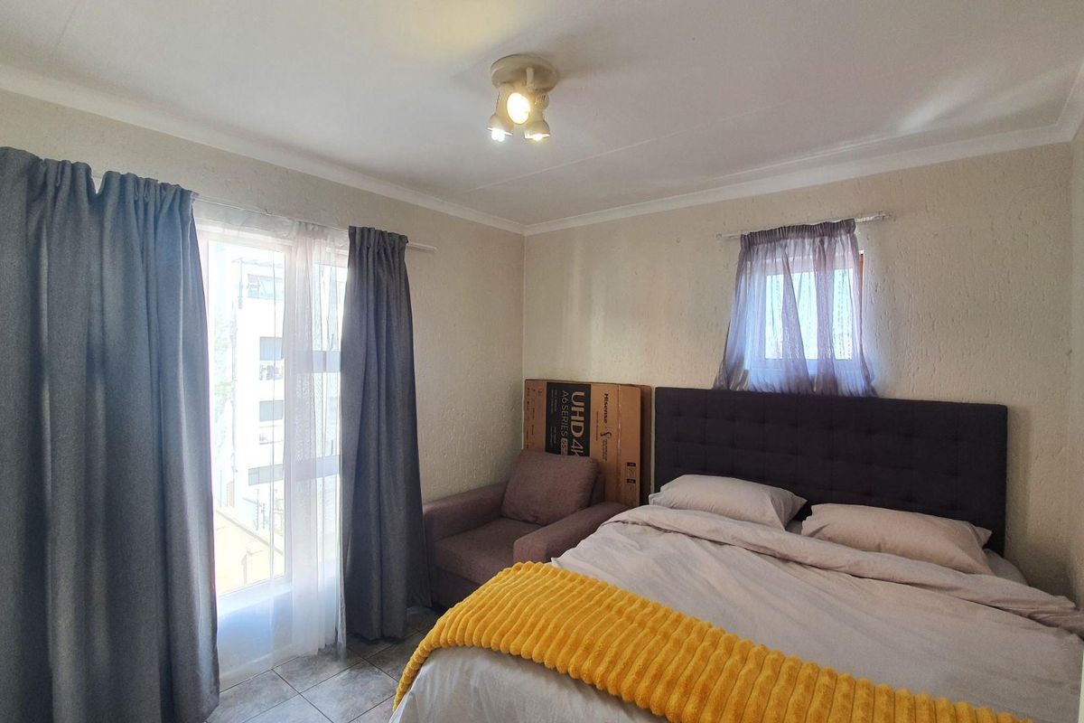 Second floor 1 bedroom in beautiful secure complex, Brushwood in Ferndale - Photo 5