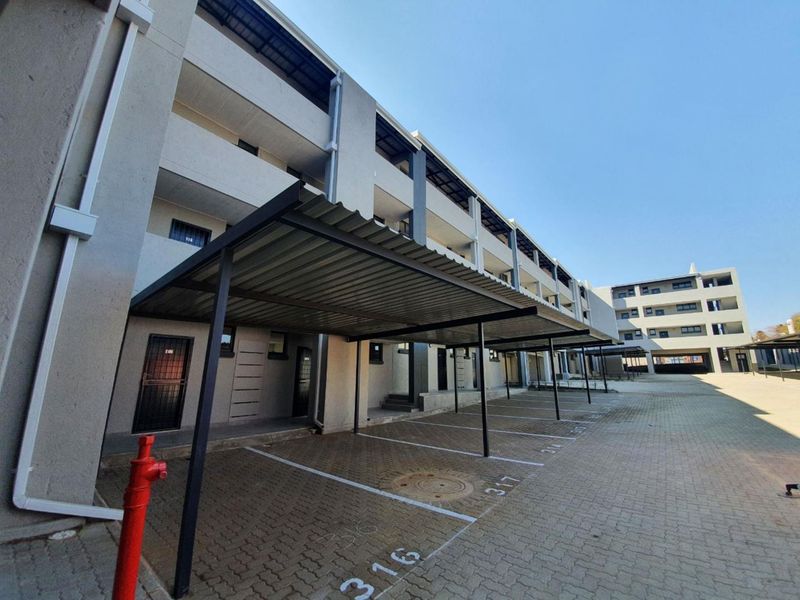 2 bedroom 1 bathroom apartment in Fern Valley - Photo 4